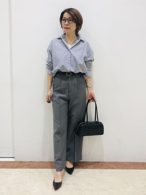 美品 イネド 4,4万円 フランス製生地【DEVEAUX】2023 総柄パンツ 美品 イネド 4,4 フランス製生地【DEVEAUX】2023 総柄パンツ
