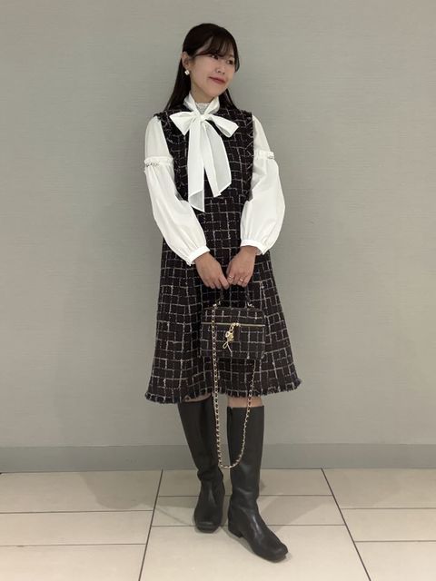 【19号】Maglie le cassetto ポケットフリルジャンパースカート Maglie le cassetto（マーリエ ル カセット）｜フランドル