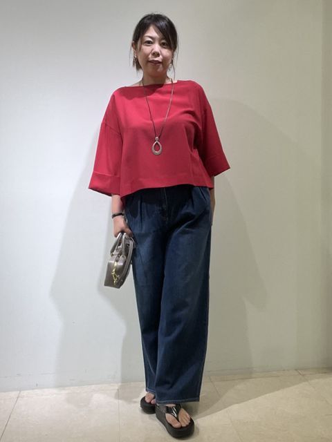 イネドのパンツスーツ 89a9e09c.png