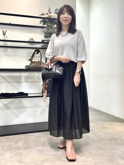 FAVORITE》Slim Warm Flower スカーフ《Tapis Noir》｜INED（イネド