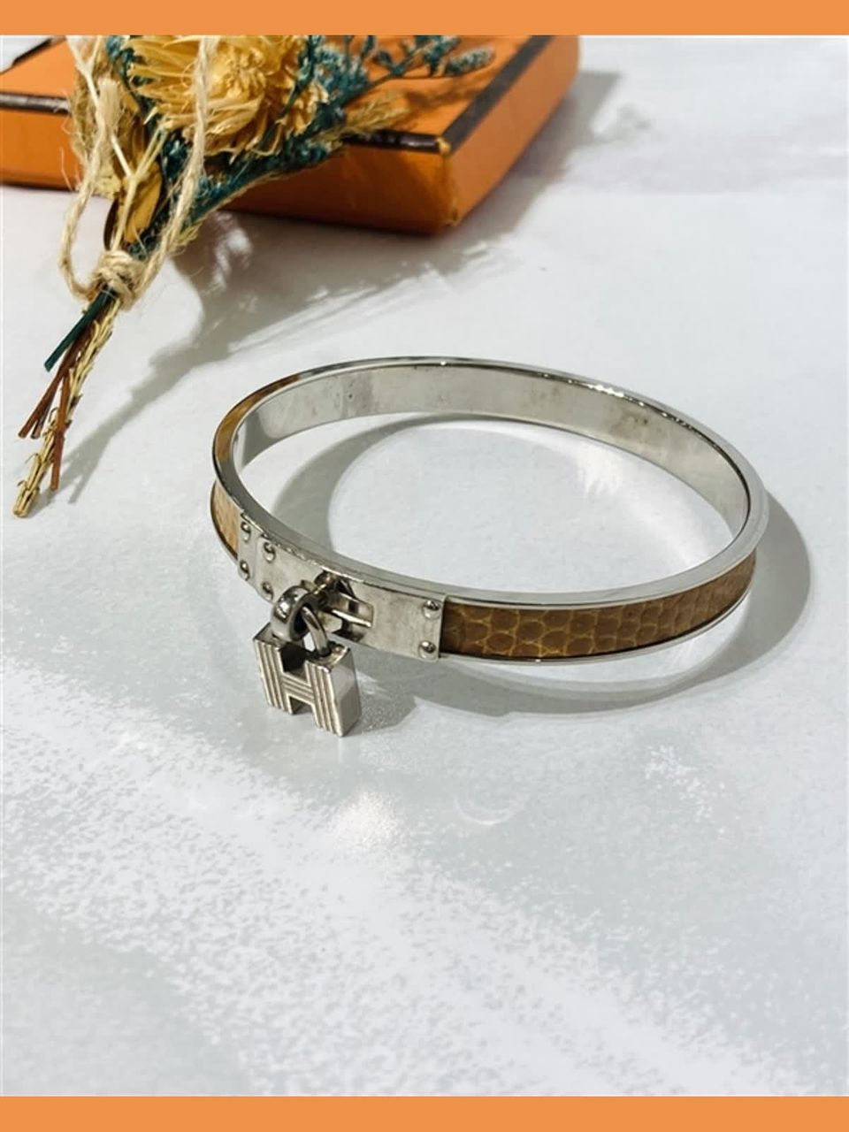 HERMES♡エルメス バングル ケリー H カデナ シルバー オレンジ ヴィンテージエルメス/アクセサリー】ケリーバングルHカデナのご紹介