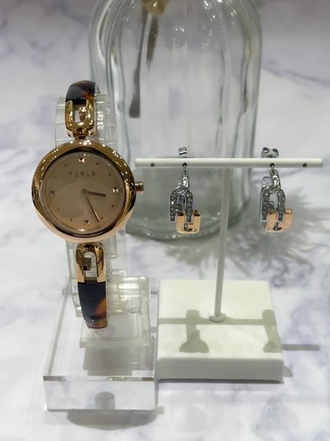 FURLA】これからの季節、セットでプレゼントにもオススメ☆ - LUCUA